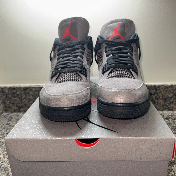 Air Jordan 4 Retro “Taupe Haze” (2021) Men’s Size 12. Worn Once. 100% Authentic!